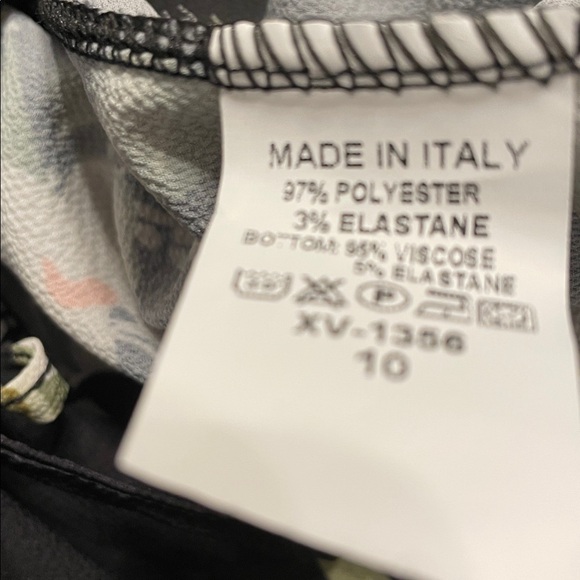 Boohoo Women’s Body Suit Size 10=L  Floral Black Background Ties Round Neckline - Picture 9 of 11